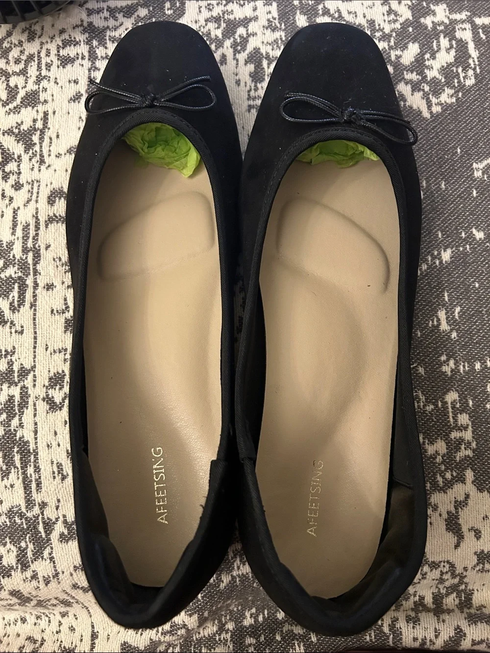 AFEETSING Black Round Toe Ballet Flats with Bow size 11 GUC